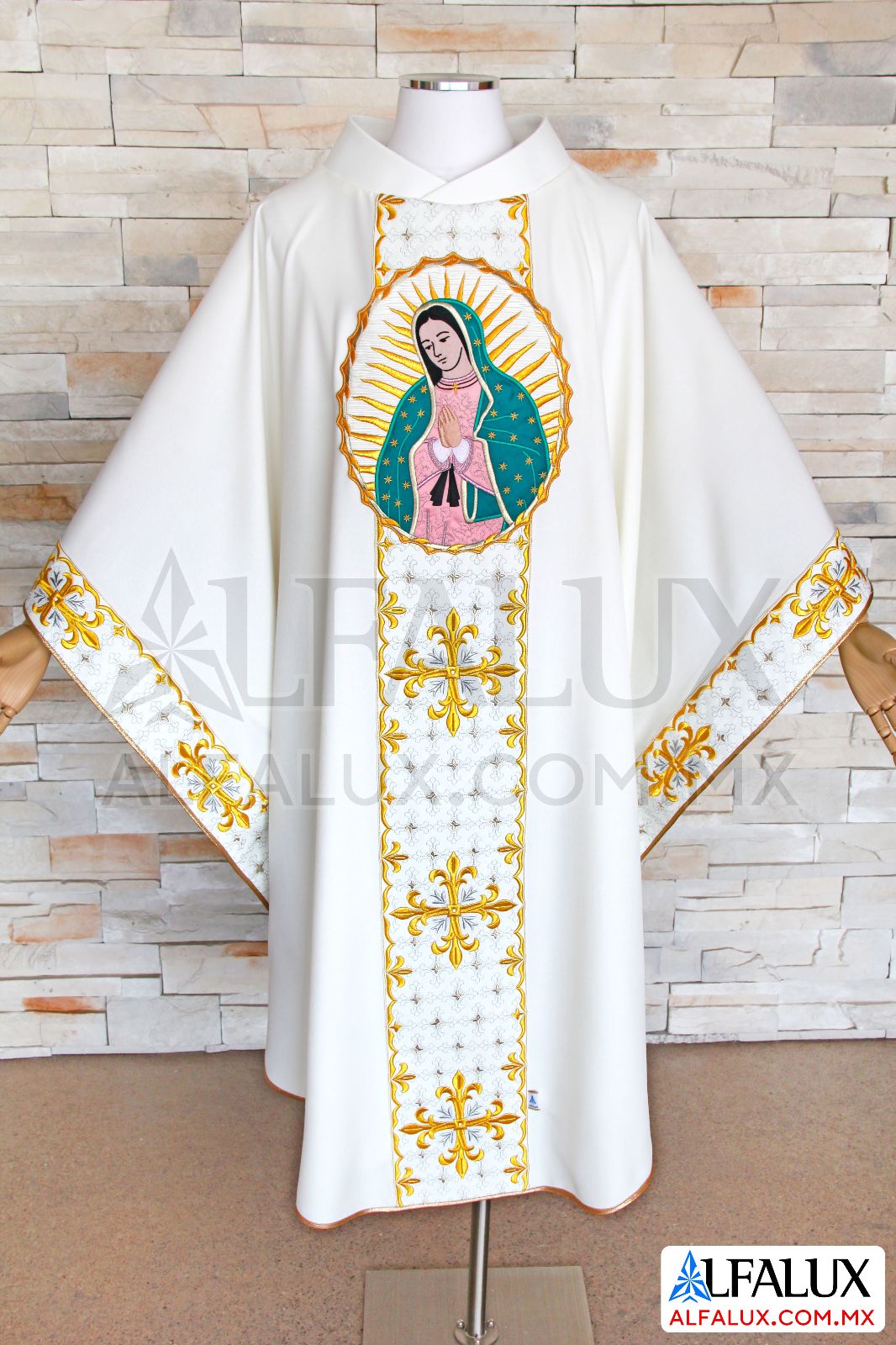 06 FLORLIZ Casulla Alfalux Laterales Medallon Virgen Blanco 200 (1)